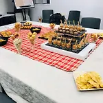 Campanile Est - La Cite Καρκασόν