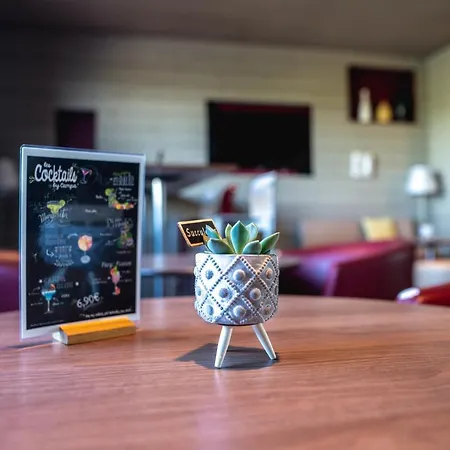 Campanile Est - La Cite Hotel 3*