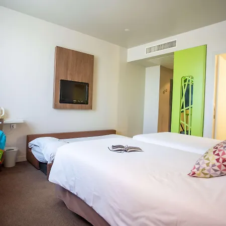 Campanile Est - La Cité Hotel 3*