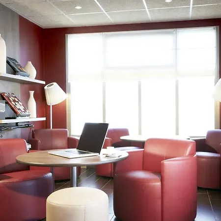 Hotel Campanile Est - La Cite