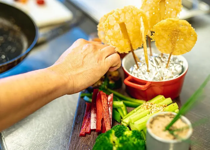 Campanile Est - La Cite